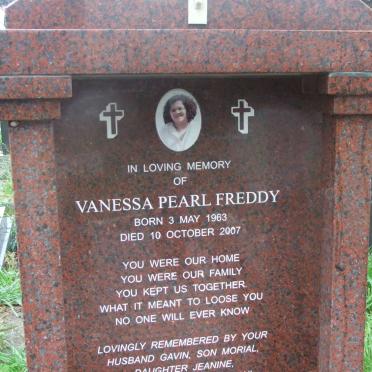 FREDDY Vanessa Pearl 1963-2007