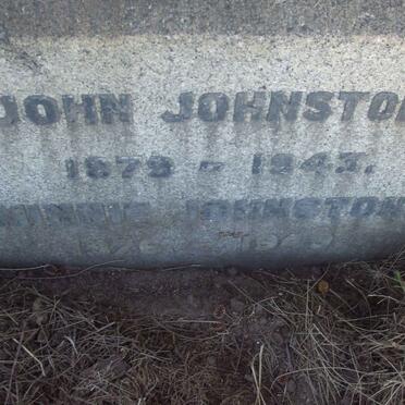 JOHNSTON John 187?-1943 &amp; Minnie 1876-194?