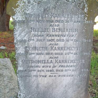 KANNEMEYER Winifred 1913-1933 :: BENJAMIN Nellie nee KANNEMEYER 1907-1946