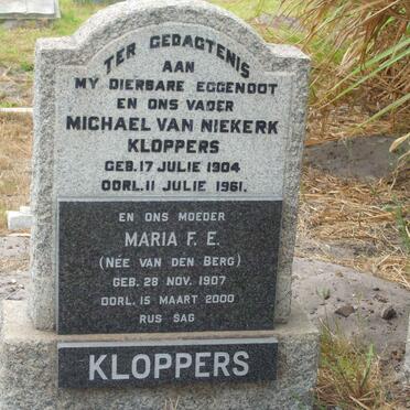 KLOPPERS  Michael van Niekerk 1904-1961 &amp; Maria F.E. VAN DEN BERG 1907-2000