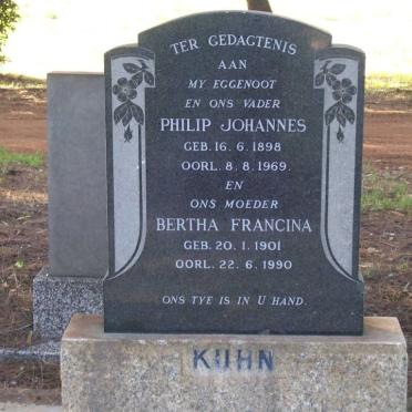 KUHN Philip Johannes 1898-1969 &amp; Bertha Francina 1901-1990