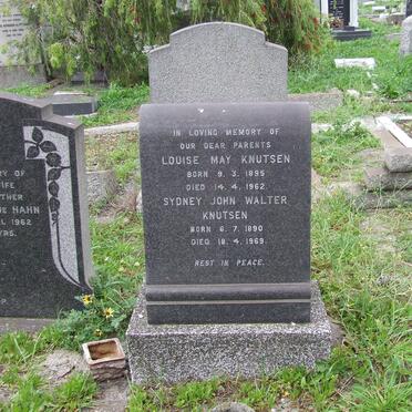 KNUTSEN Sydney John Walter 1890-1969 &amp; Louise May 1895-1962