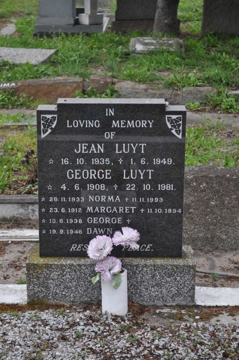 LUYT George 1908-1981 &amp; Margaret McDADE 1912-1994