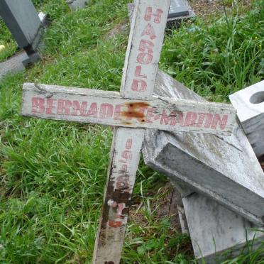 MARTIN Harold &amp; Bernadette