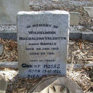 MOSES Godliep 1886- :: VALENTYN Wilhelmina Magdalena nee DANIELS -1915