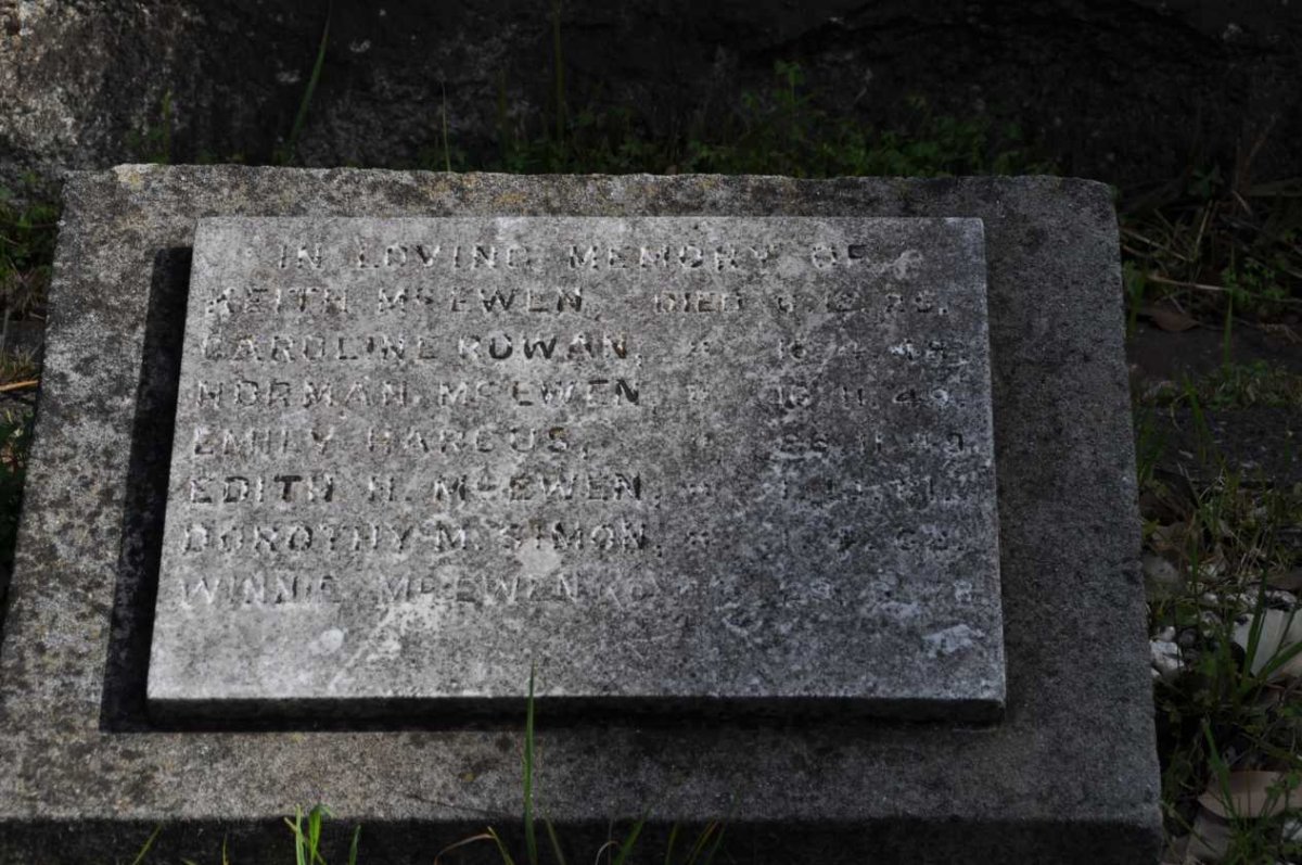 McEWEN Keith :: ROWAN Caroline :: McEWEN Norman :: HAR?US Emily :: McEWEN Edith M. :: SIMON Dorothy M. :: McEWEN Winnie