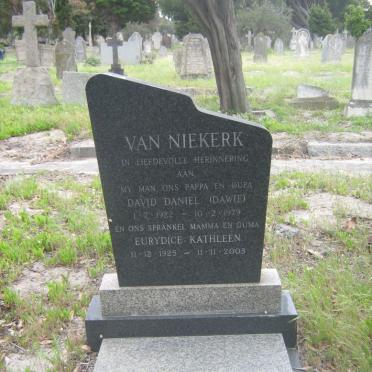 NIEKERK David Daniel, van 1922-1979 &amp; Eurydice Kathleen 1925-2003
