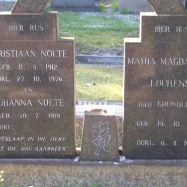 NOLTE Christiaan 1912-1976 &amp; Johanna 1919-  ::  LOURENS Maria Magdalena nee GRUNDLING 1914-1969