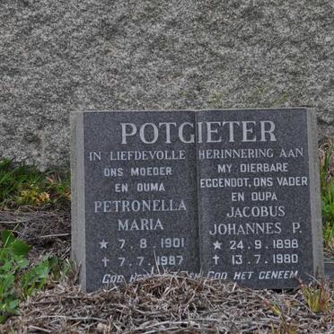 POTGIETER Jacobus Johannes P. 1898-1980 &amp; Petronella Maria 1901-1987