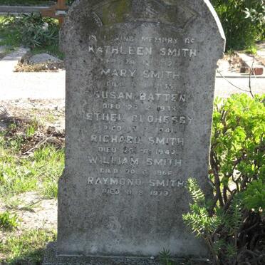 SMITH Kathleen -1928 :: SMITH Mary -1935