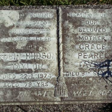 TAYLOR Robin Hudson -1974 &amp; Grace Pearce -1976 