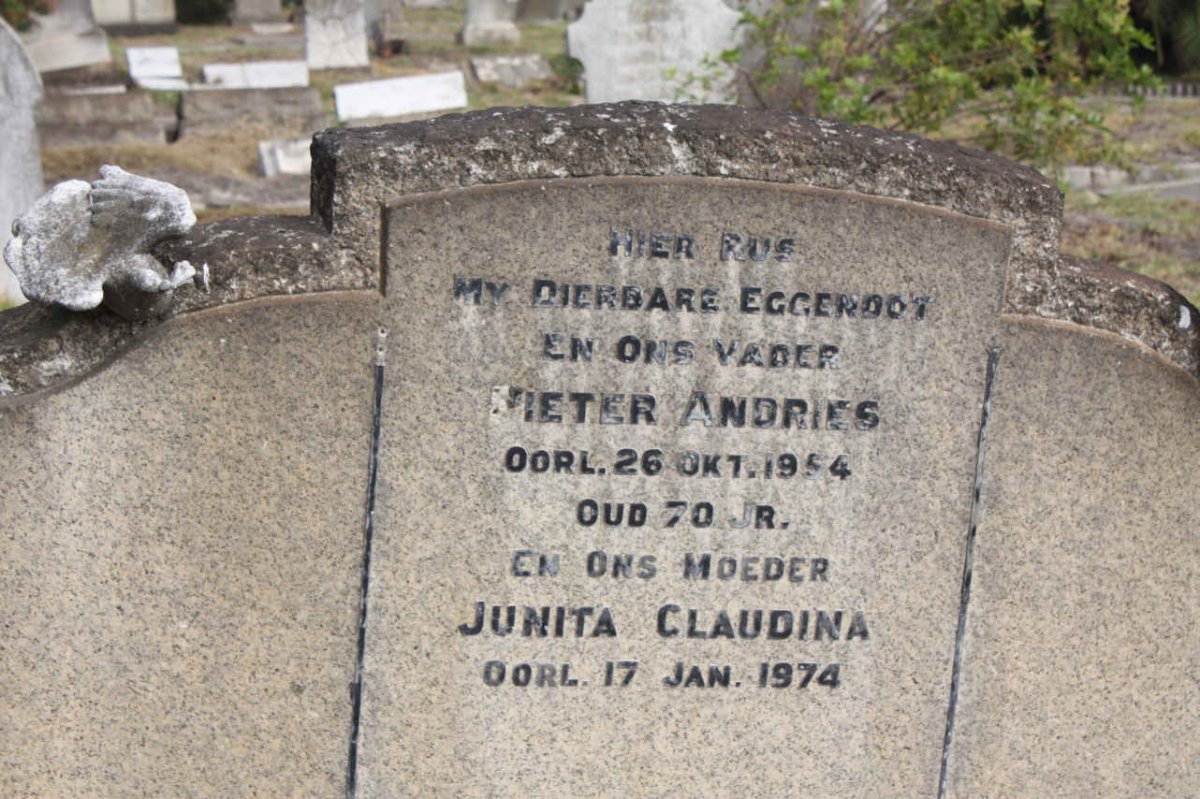 TAAK Pieter Andries, van -1954 &amp; Junita Claudina -1974