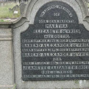 VRIES, de :: DUGTIG :: BRICE :: SOWMAN