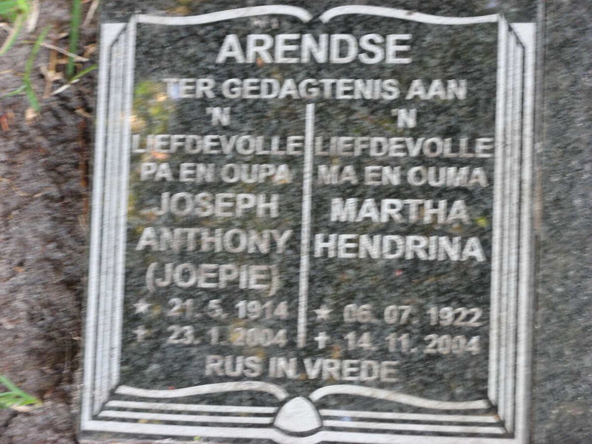 ARENDSE Joseph Anthony 1914-2004 &amp; Martha Hendrina 1922-2004 :: ARENDSE Rita Wilma 1956-2011