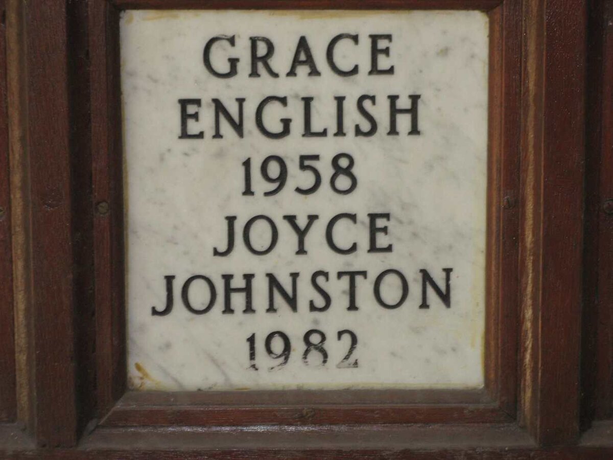 ENGLISH Grace -1958 :: JOHNSTON Joyce -1982