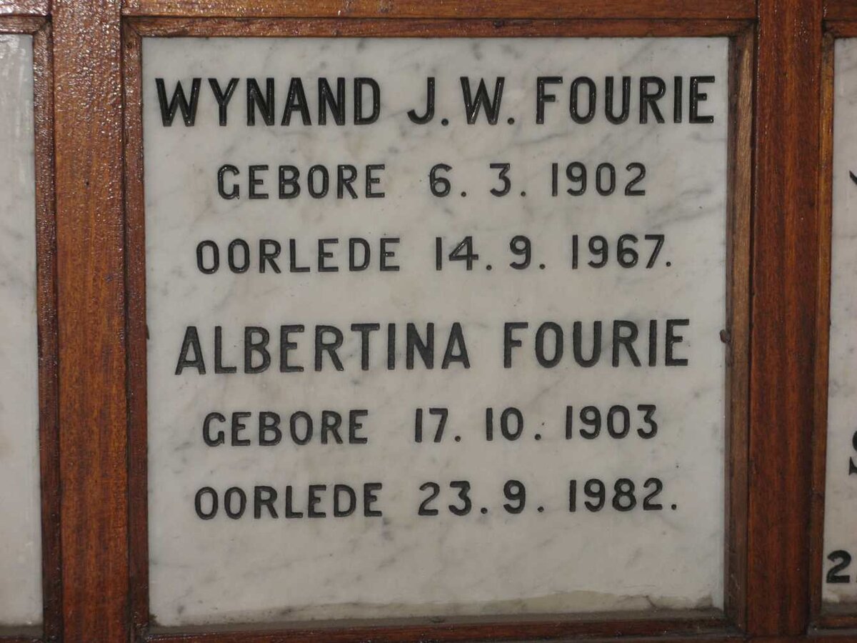 FOURIE Wynand J.W. 1902-1967 &amp; Albertina 1903-1982