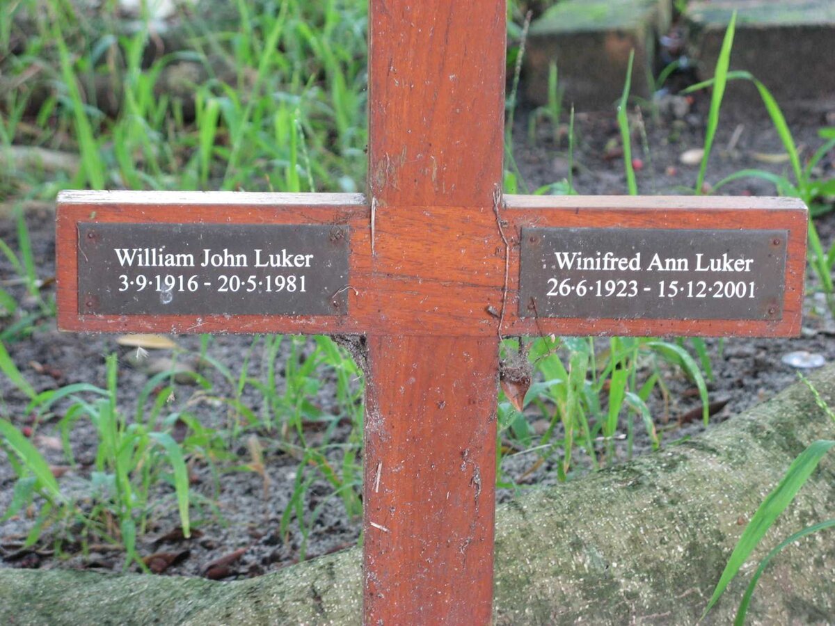 LUKER William John 1916-1981 &amp; Winifred Ann 1923-2001