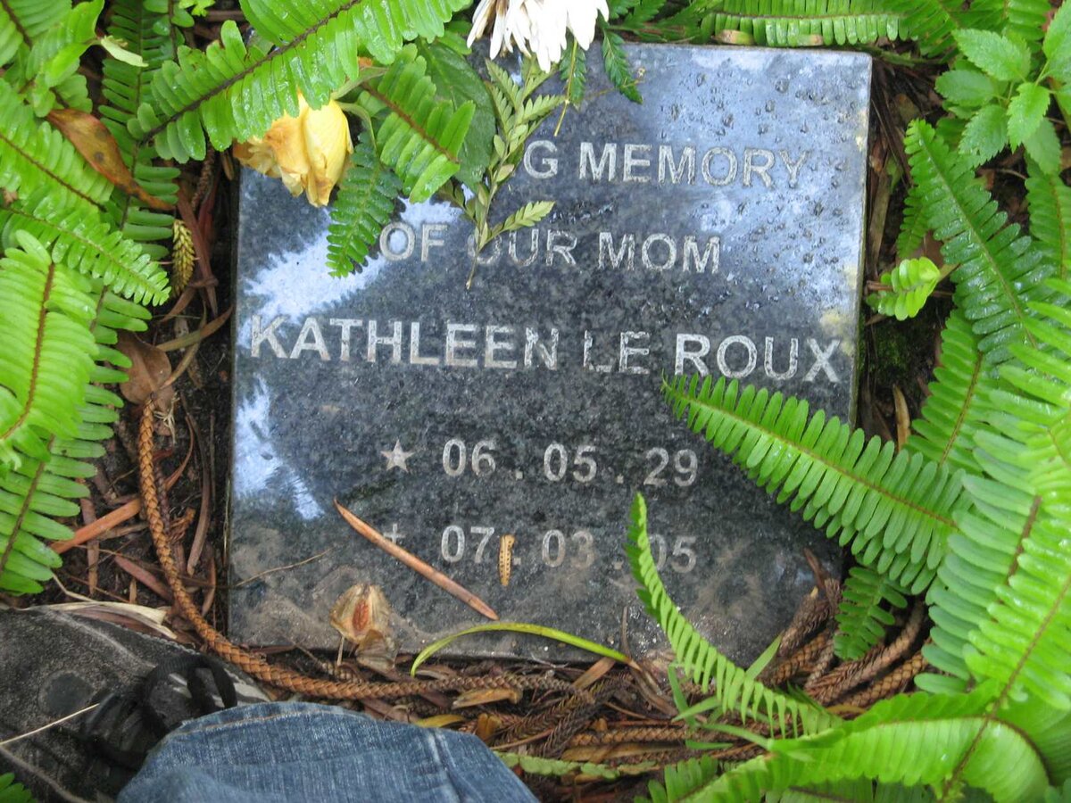 ROUX Kathleen, le 1929-2005