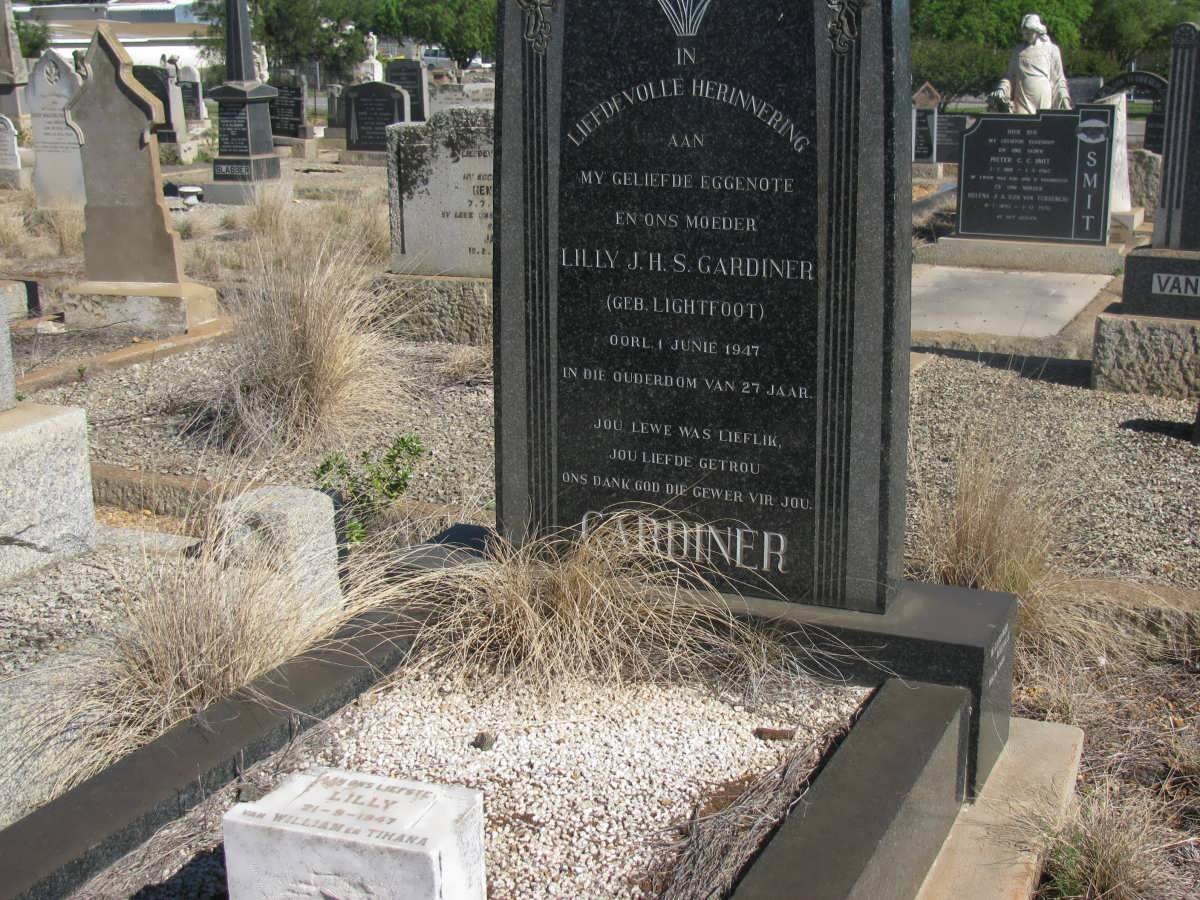 GARDINER Lilly J.H.S nee LIGHTFOOT -1947
