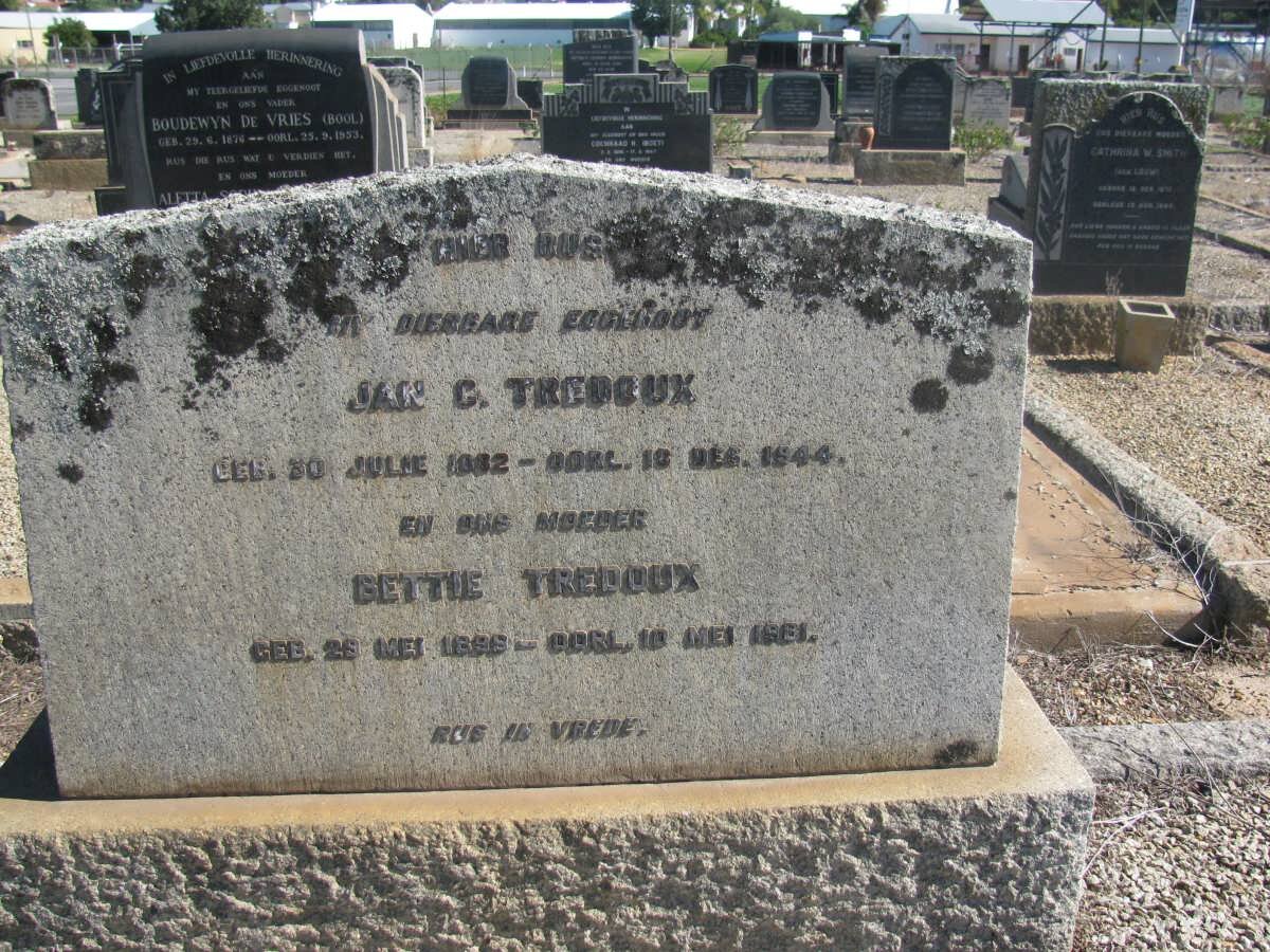 TREDOUX Jan C. 1882-1944 &amp; Bettie 1899-1981