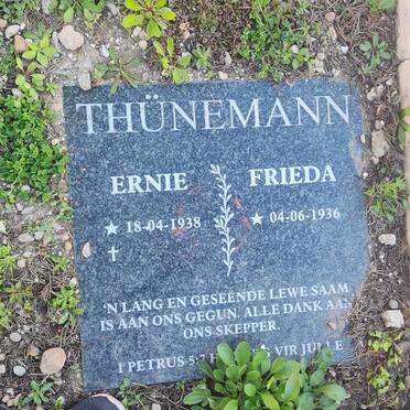 THÜNEMANN Ernie 1938-  & Frieda 1936-