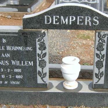 DEMPERS Hermanus Willem 1900-1992 &amp; Hester Helena VAN DER MERWE  1902-1975