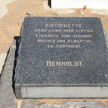 HERHOLDT Antoinette