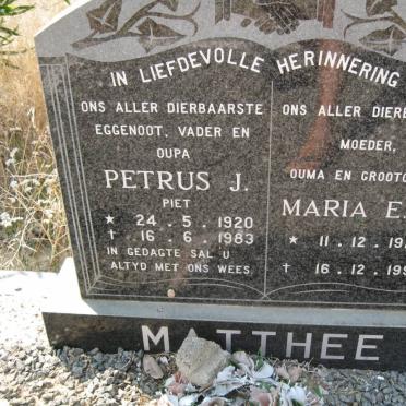 MATTHEE Petrus J. 1920-1983 &amp; Maria E.F. 1926-1999