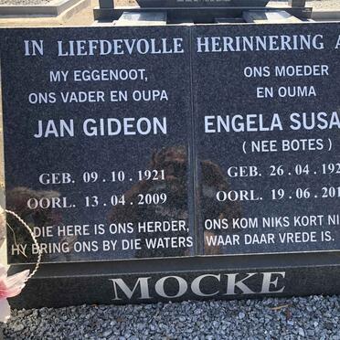 MOCKE Jan Gideon 1921-2009 &amp; Engela Susara BOTES 1927-2011