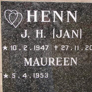 HENN J.H. 1947-2012 &amp; Maureen 1953-