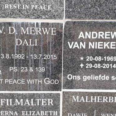MERWE Dali, v.d. 1992-2015 :: NIEKERK Andrew, van 1969-2014