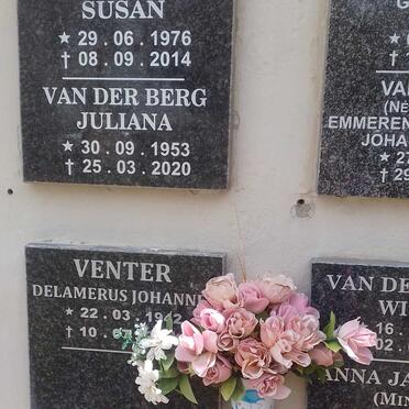 MEYER Susan 1976-2014 :: VAN DER BERG Juliana 1953-2020 :: VENTER Delamerus Johannes 1942-