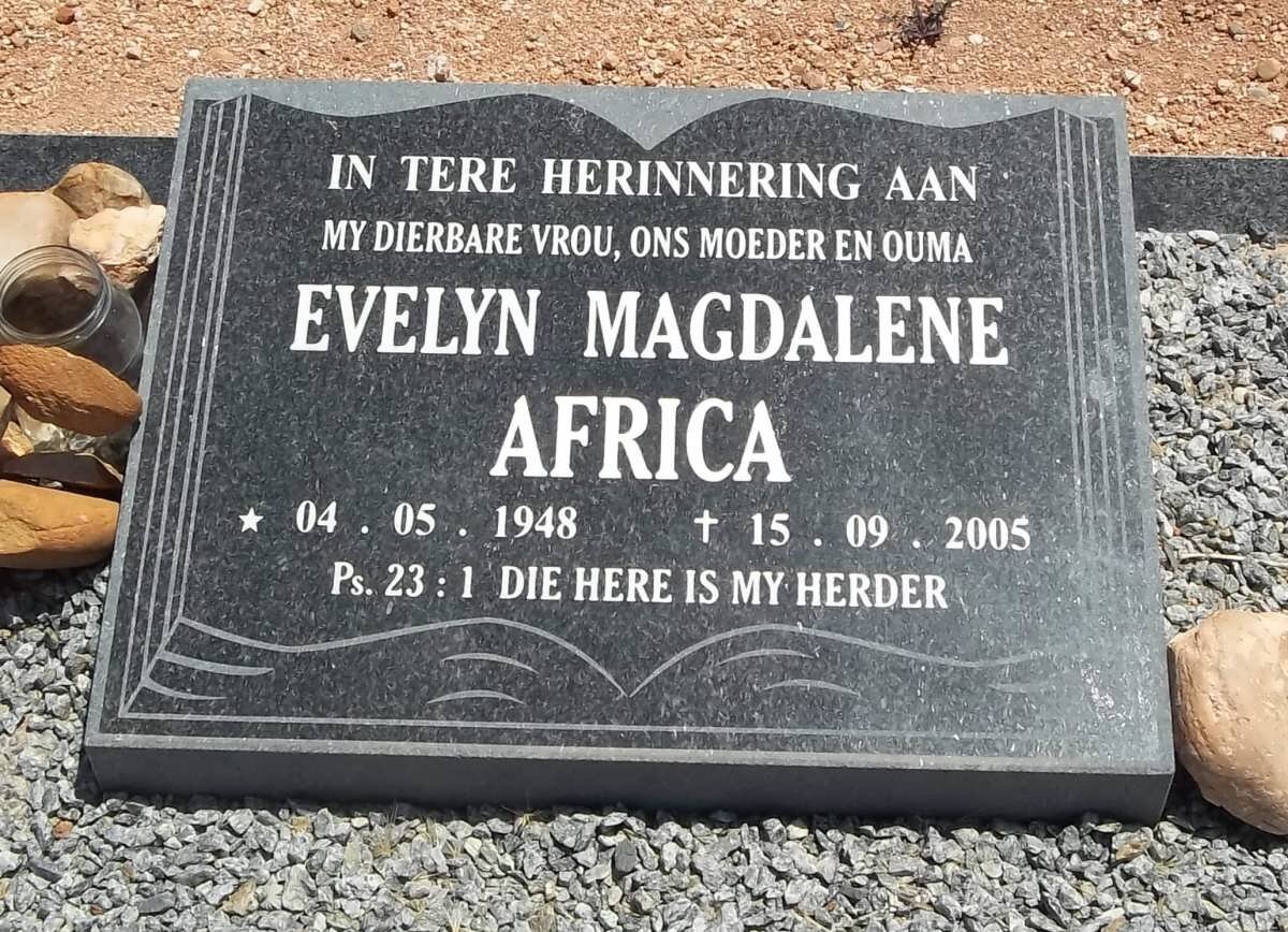 AFRICA Evelyn Magdalene 1948-2005