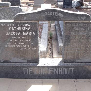 BEZUIDENHOUT Simon J.C. 1901-1958 &amp; Catherine Jacoba Maria SNYMAN 1904-1996