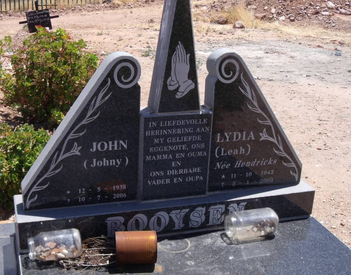 BOOYSEN John 1938-2006 &amp; Lydia HENDRIKS 1943-2003