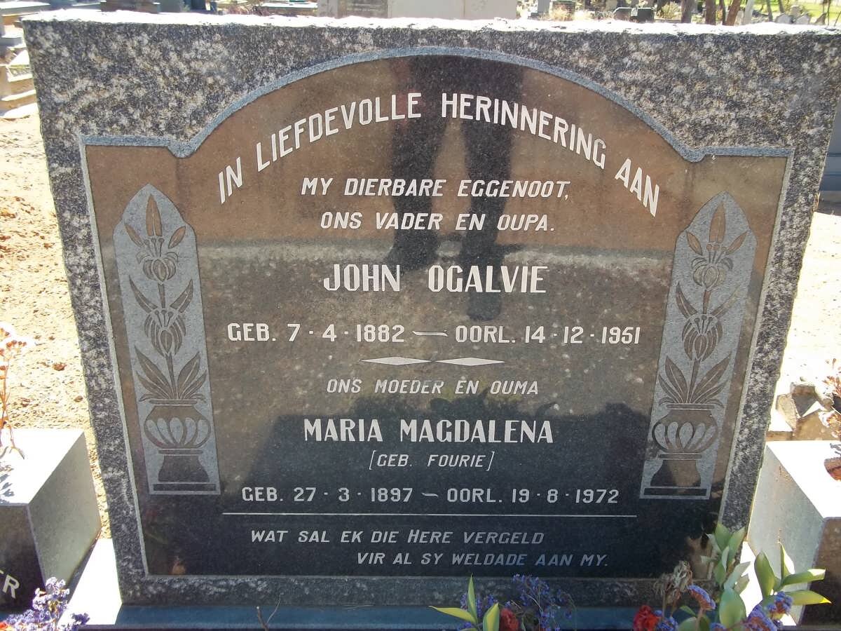 DOUGLAS John Ogalvie 1882-1951 &amp; Maria Magdalena FOURIE 1897-1972