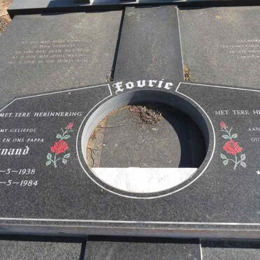 FOURIE Wynand 1938-1984 & Millie 1933-2022