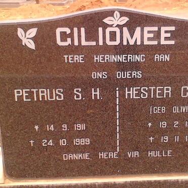 GILIOMEE Petrus S.H. 1911-1989 &amp; Hester Cecilia OLIVIER 1909-1980