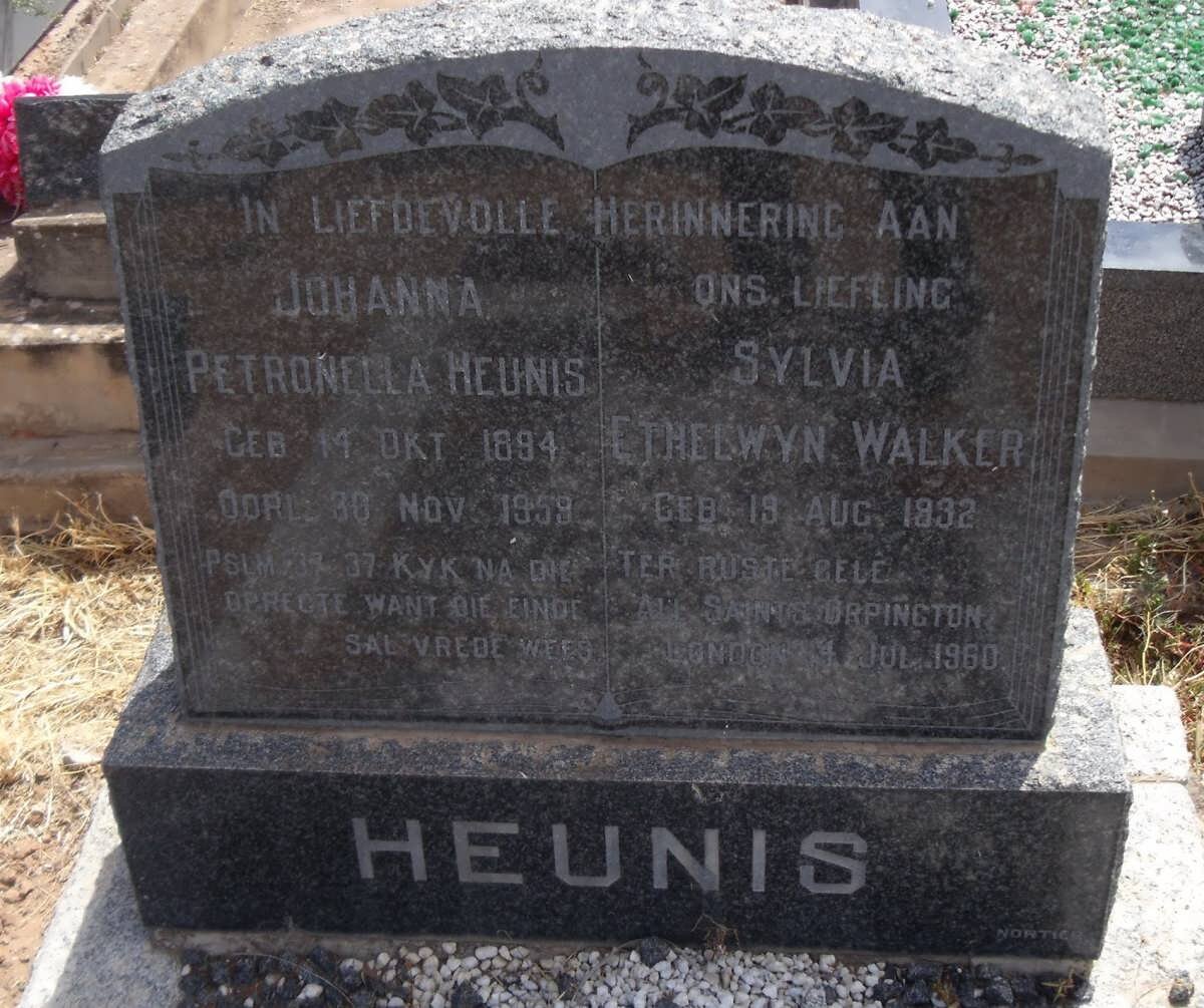 HEUNIS Johanna Petronella 1894-1959 :: WALKER Sylvia Ethelwyn 1932-1960