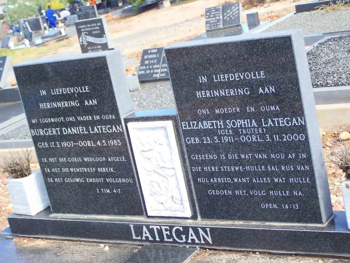 LATEGAN Burgert Daniel 1907-1985 &amp; Elizabeth Sophia TRUTER 1911-2000