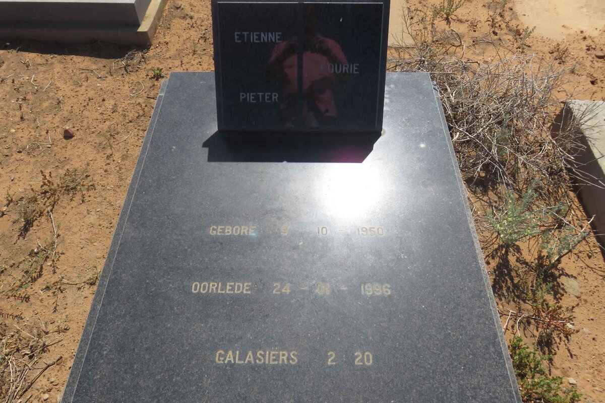 FOURIE Etienne Pieter 1950-1996