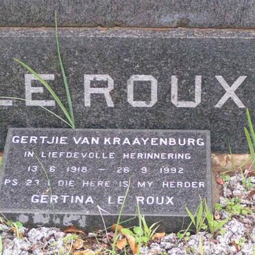 Western Cape, OUDTSHOORN district, Doornkraal 61, farm cemetery_1