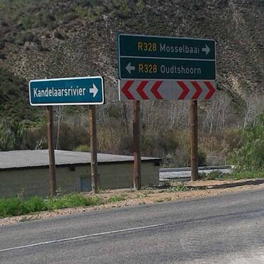 Western Cape, OUDTSHOORN district, Kandelaarsrivier, Kellers Hoogte 172_1, farm cemetery