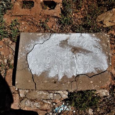 OKTOBER Mina 1891-1978