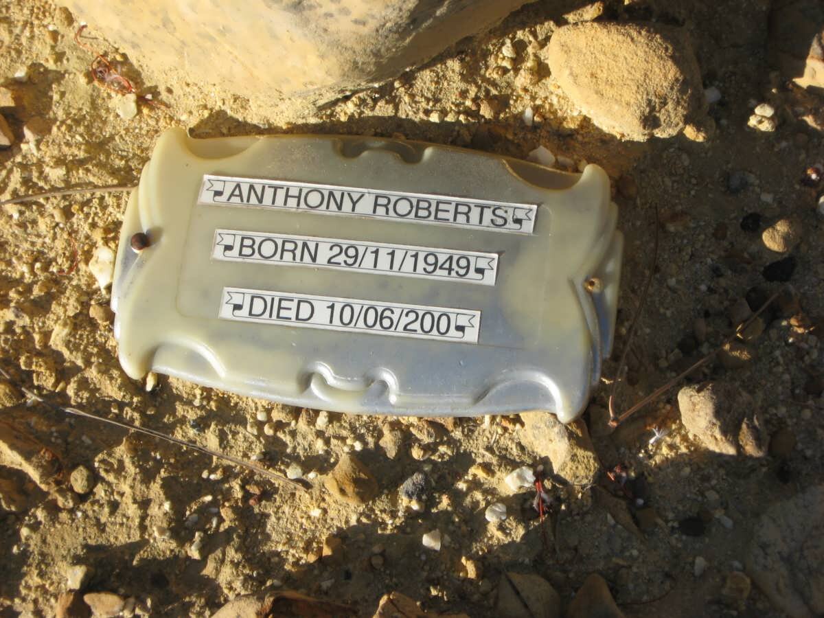 ROBERTS Anthony 1949-200?