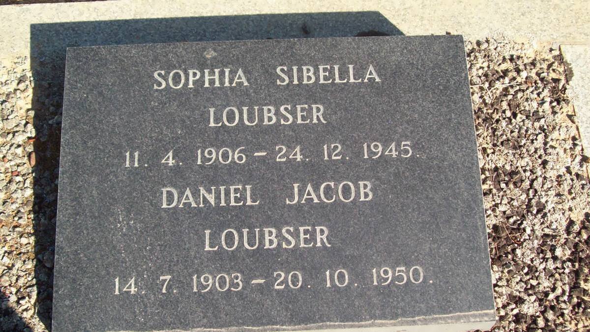 LOUBSER Daniel Jacob 1903-1950 &amp; Sophia Sibella 1906-1945