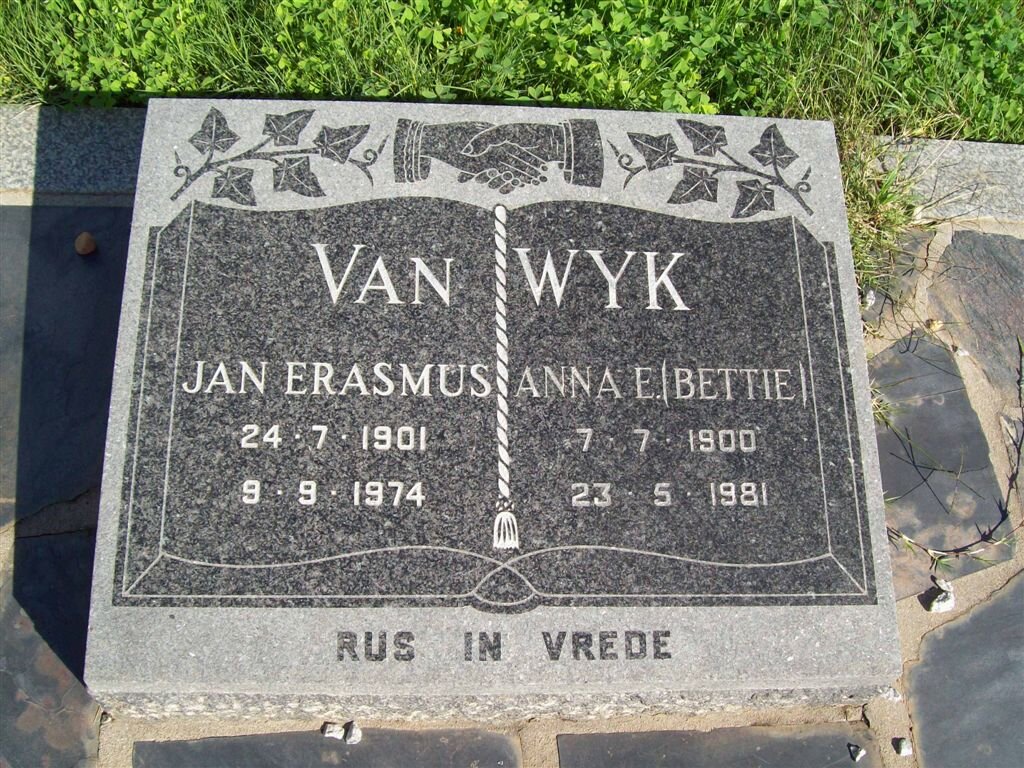 WYK Jan Erasmus, van 1901-1974 &amp; Anna E. 1900-1981
