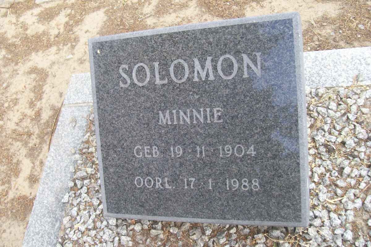 SOLOMON Minnie 1904-1988