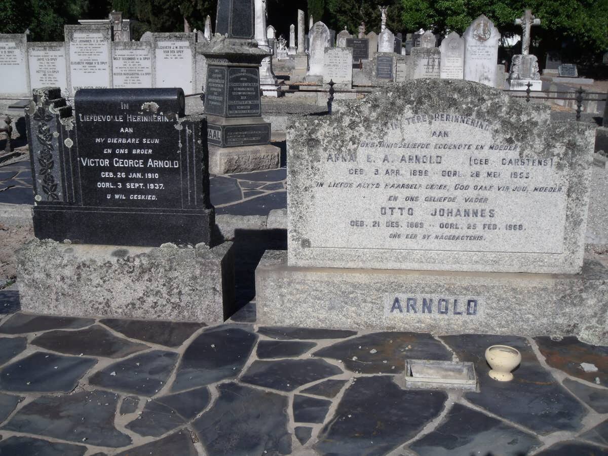 ARNOLD Otto Johannes 1889-1968 &amp; Anna E.A. CARSTENS 1896-1953 :: ARNOLD Victor George 1910-1937
