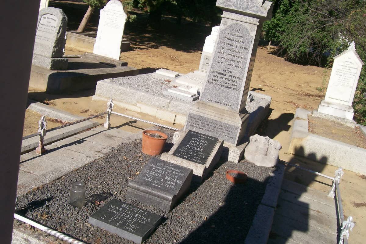 2. The Beyers Family Plot